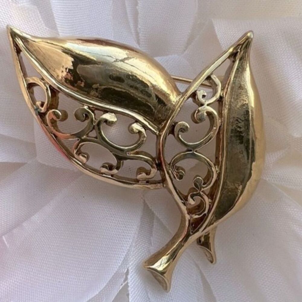 Vintage Gold Tone Boho Retro Dual Leaf Brooch Size 1.5”